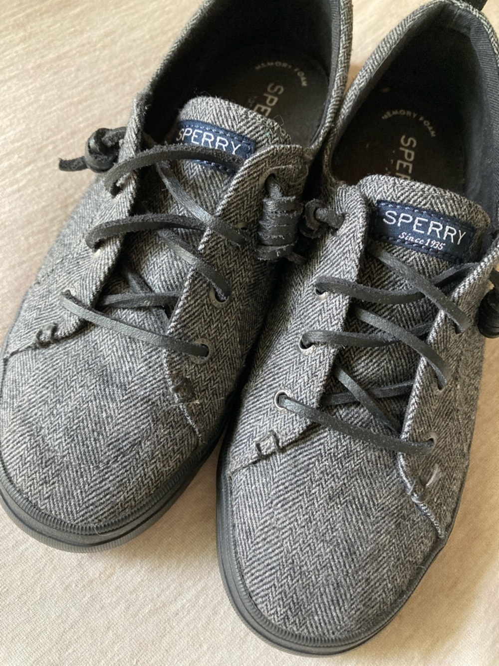Sperry Gray Herringbone Lace Up Sneakers Women's 6.5